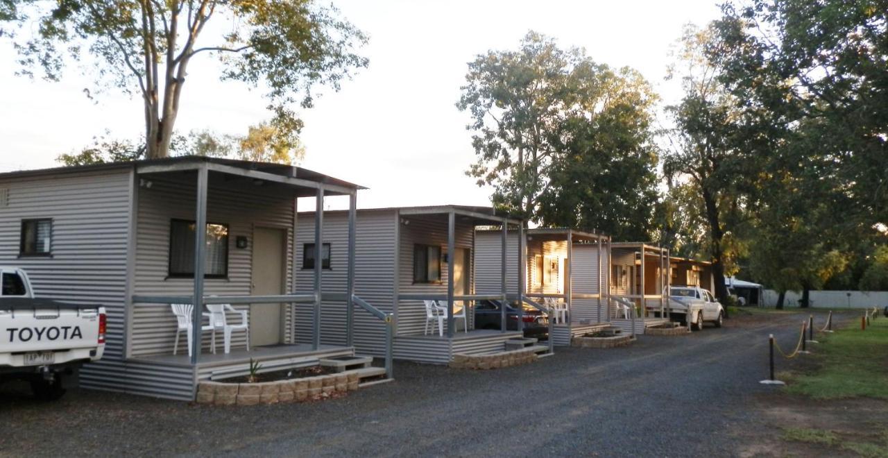 Narrabri Motel And Caravan Park Bilik gambar